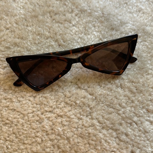 vintage style sunglasses